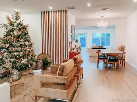 2263 SW 21st Street Miami FL 33145