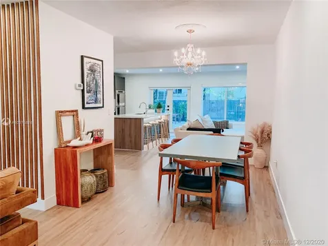 2263 SW 21st Street Miami FL 33145