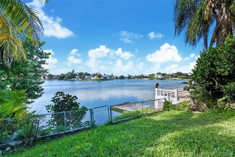 19360 NE 22nd Road North Miami Beach FL 33179