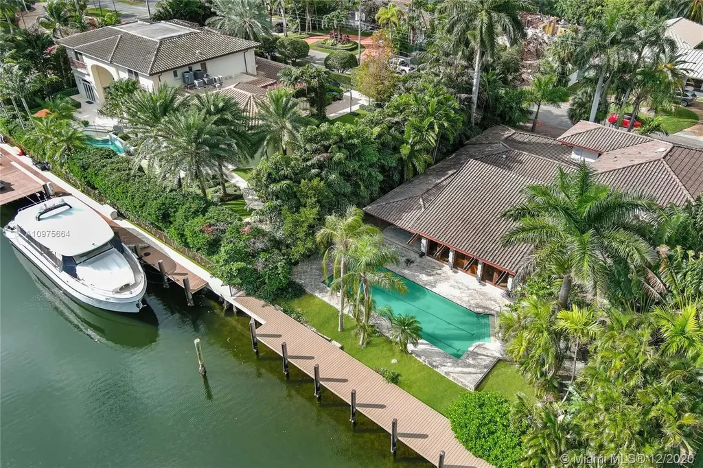 513 Oleander Drive Hallandale Beach FL 33009