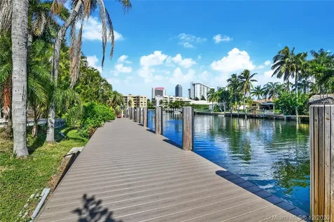 513 Oleander Drive Hallandale Beach FL 33009