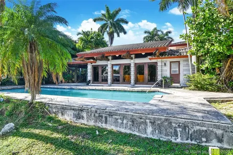 513 Oleander Drive Hallandale Beach FL 33009