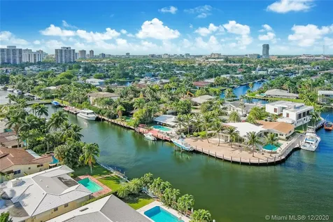 513 Oleander Drive Hallandale Beach FL 33009