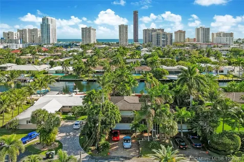 513 Oleander Drive Hallandale Beach FL 33009