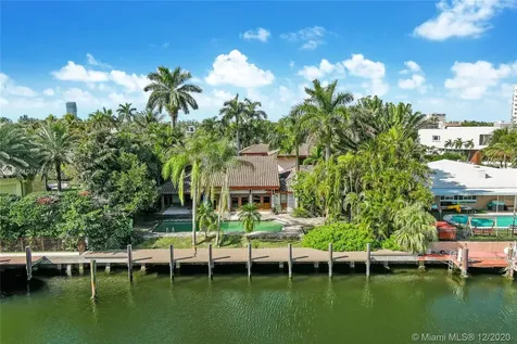 513 Oleander Drive Hallandale Beach FL 33009
