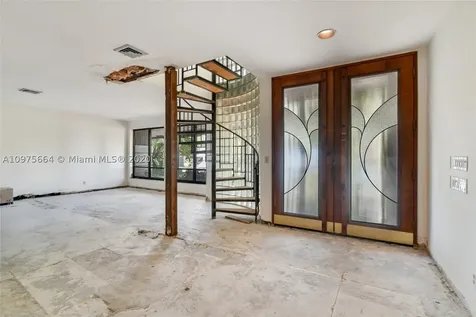 513 Oleander Drive Hallandale Beach FL 33009
