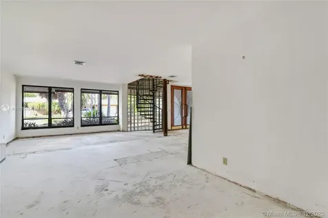 513 Oleander Drive Hallandale Beach FL 33009
