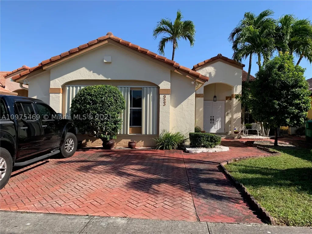 923 NW 133rd Court Miami FL 33182