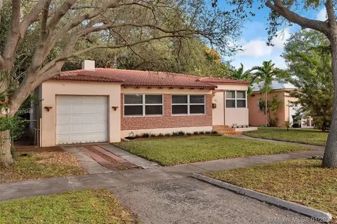 385 NE 89th Street El Portal FL 33138