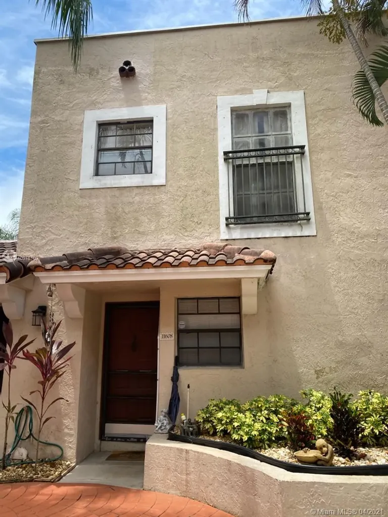 11608 NW 11th Street Pembroke Pines FL 33026
