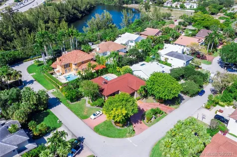 1701 NE 198th Terrace Miami FL 33179