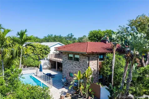 1701 NE 198th Terrace Miami FL 33179