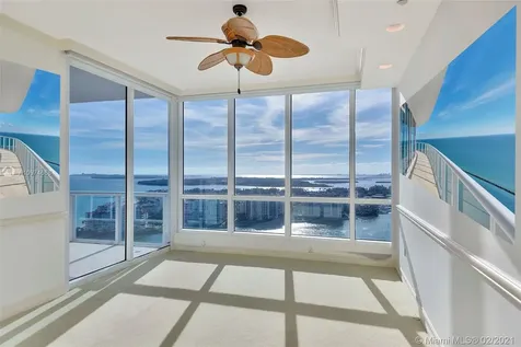 100 S Pointe Drive Miami Beach FL 33139