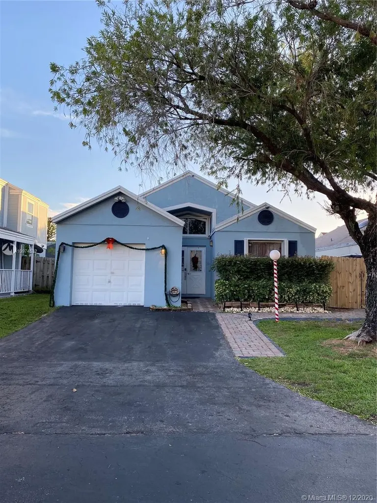 10048 SW 222nd Street Cutler Bay FL 33190
