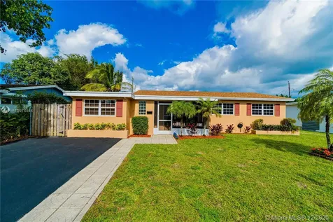 3195 Wilson Street Hollywood FL 33021