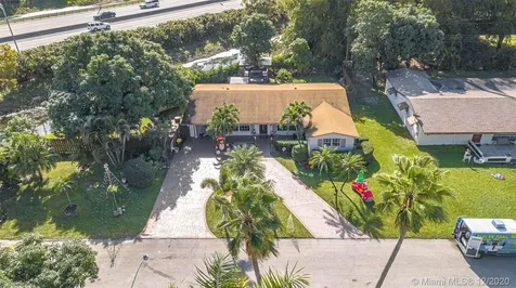 6620 SW 12th Street Pembroke Pines FL 33023