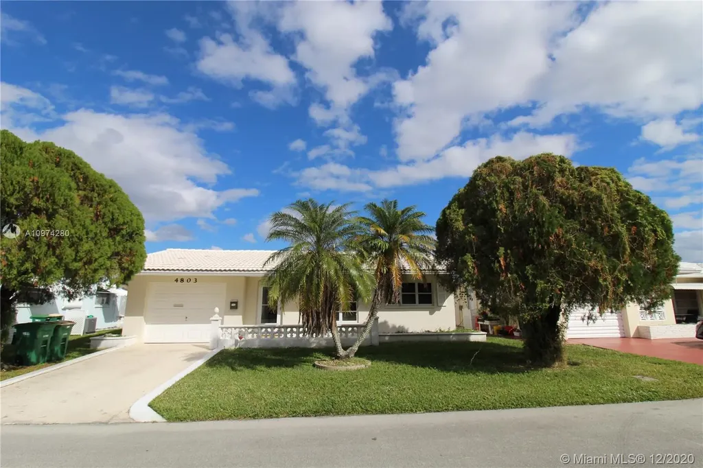 4803 NW 49th Court Tamarac FL 33319