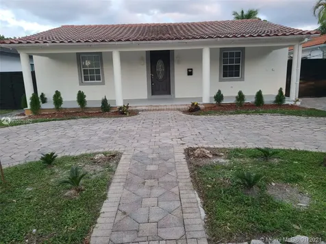 7821 Fowler Street Miami Beach FL 33141