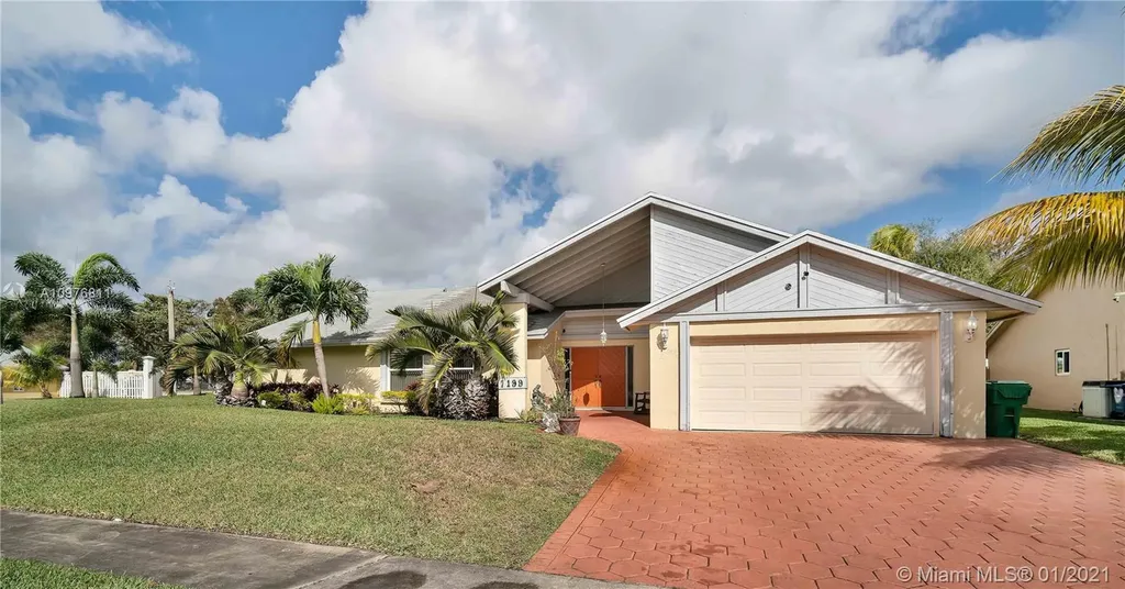 7199 NW 49th Court Lauderhill FL 33319