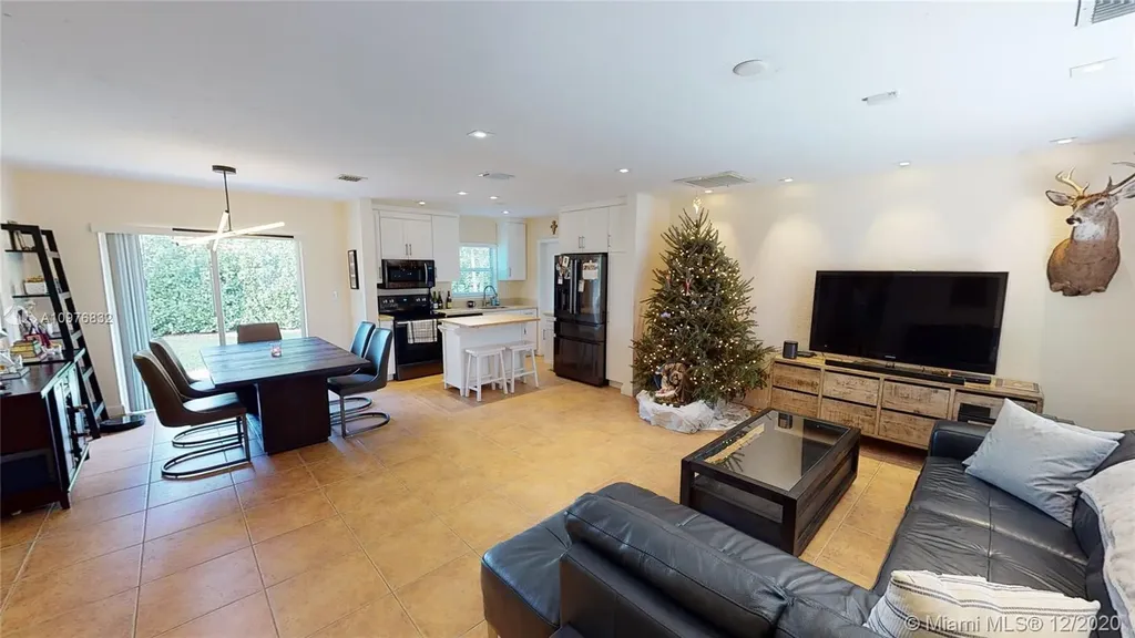 15920 SW 103rd Court Miami FL 33157