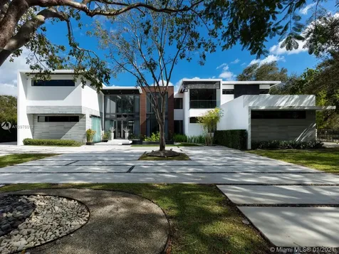 9121 SW 62 Court Pinecrest FL 33156