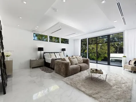 9121 SW 62 Court Pinecrest FL 33156