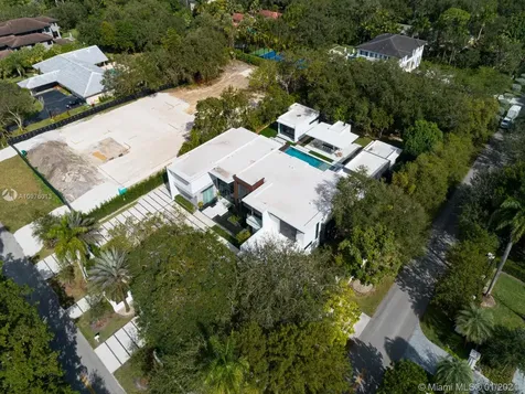 9121 SW 62 Court Pinecrest FL 33156