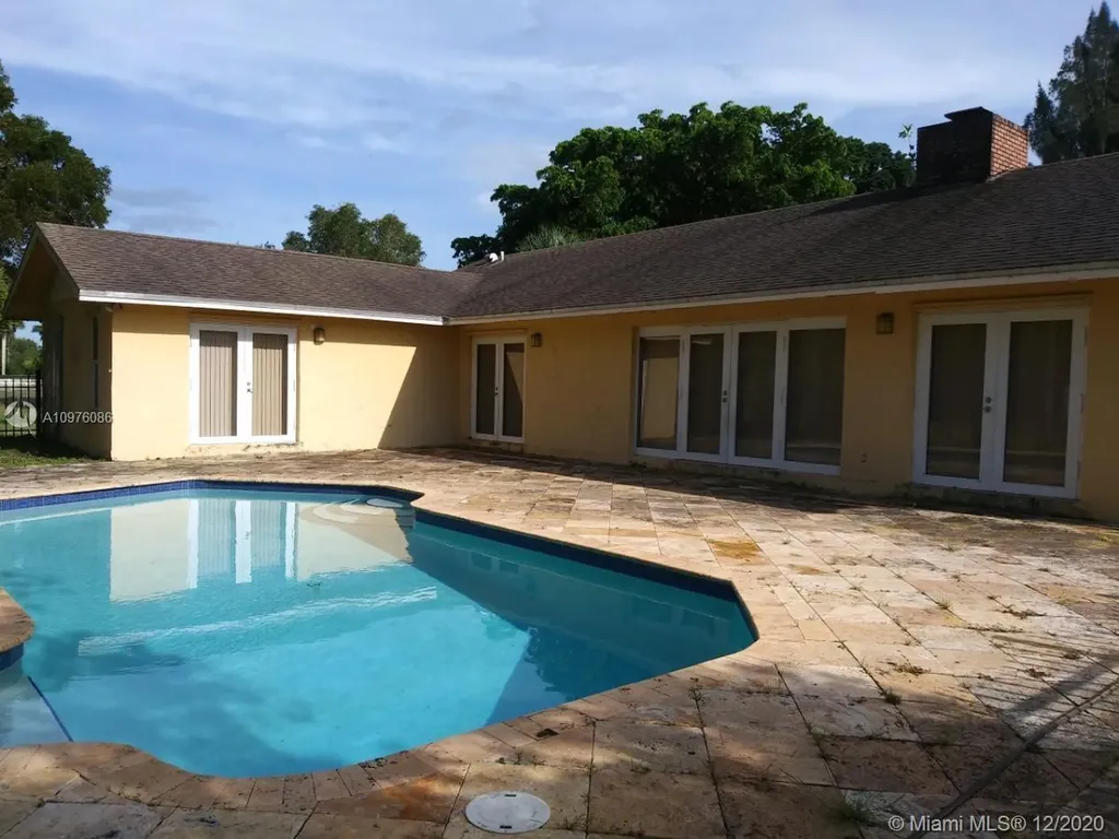 18299 SW 68th Court Southwest Ranches FL 33331