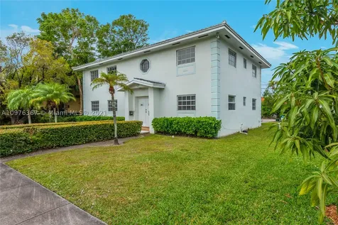 4831 Ponce De Leon Boulevard Coral Gables FL 33146