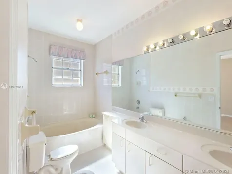 9144 NW 147th Terrace Miami Lakes FL 33018