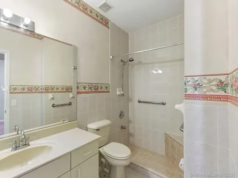 9144 NW 147th Terrace Miami Lakes FL 33018