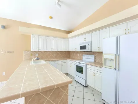 9144 NW 147th Terrace Miami Lakes FL 33018