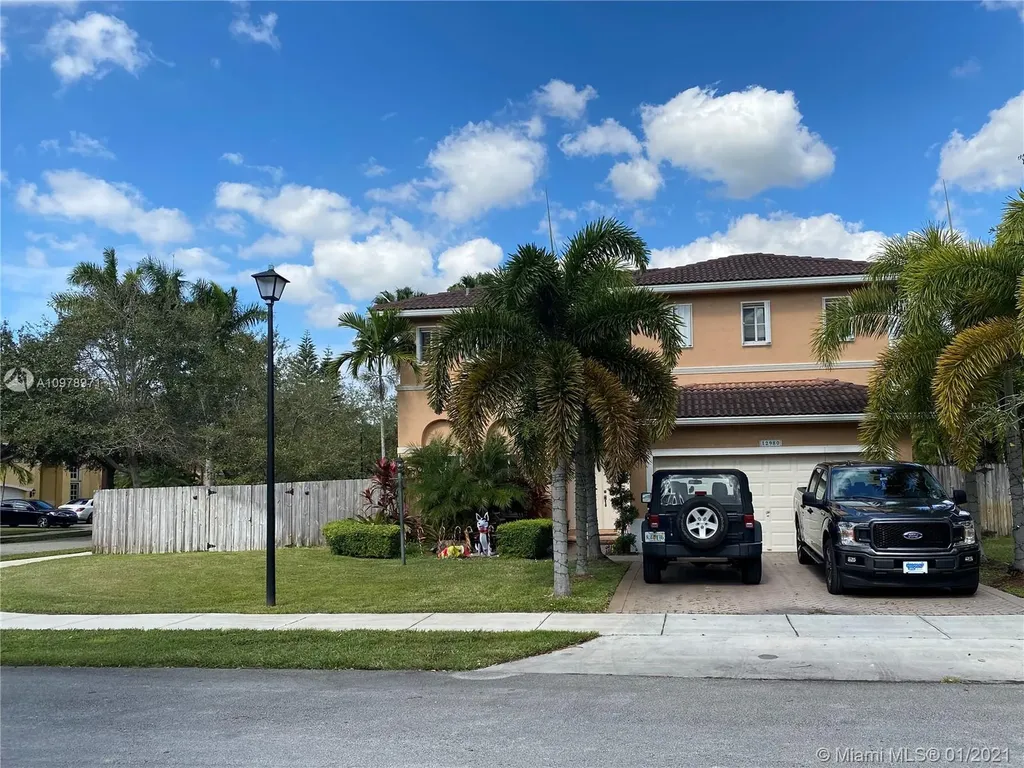 12980 SW 142nd Terrace Miami FL 33186