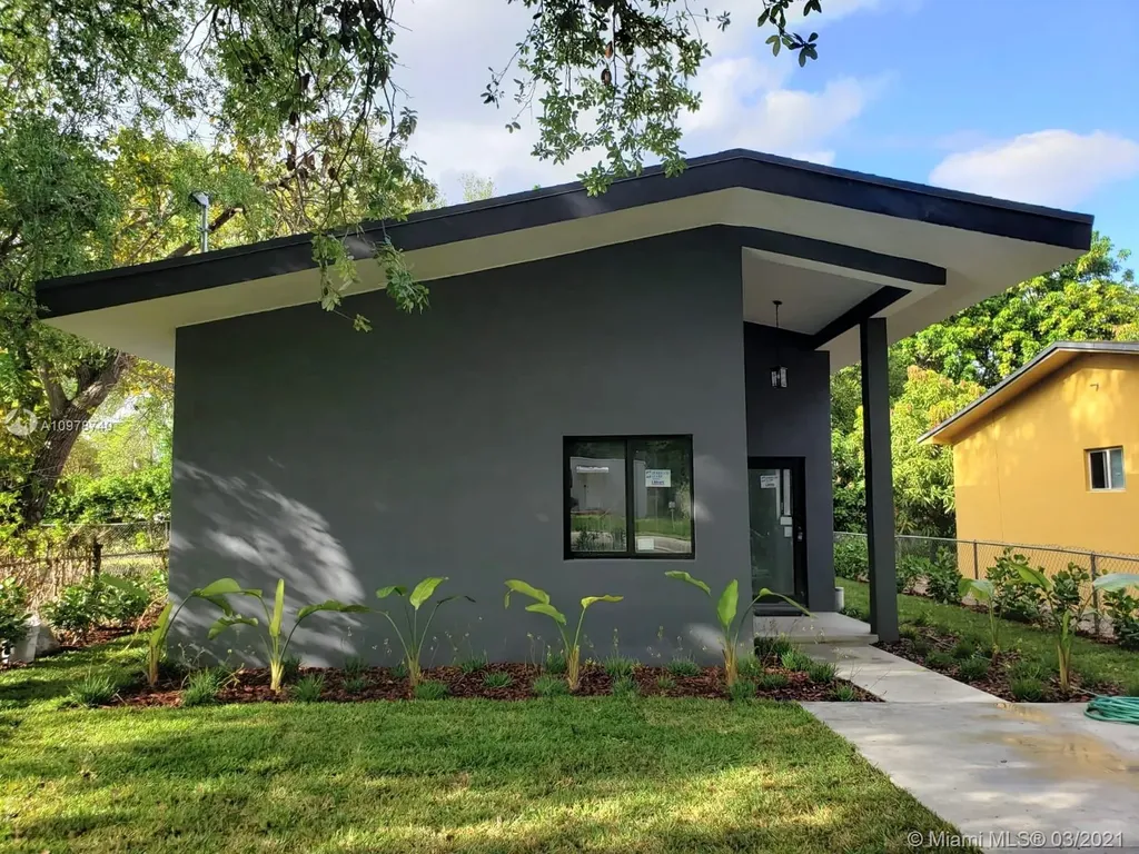 313 NE 169th Street North Miami Beach FL 33162