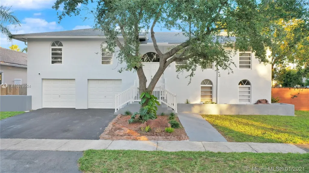 19915 SW 79th Court Cutler Bay FL 33189