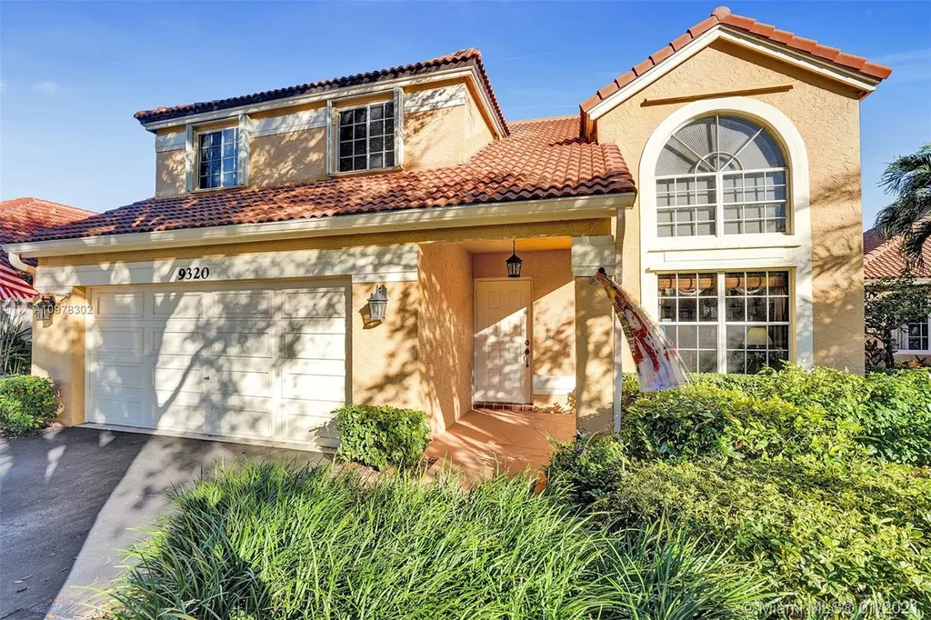 9320 Oak Grove Circle Davie FL 33328