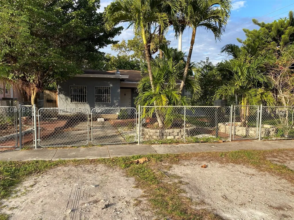 1395 NE 157th Street North Miami Beach FL 33162