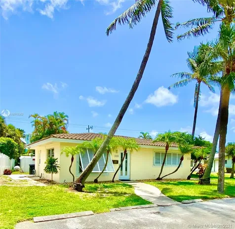 4542 Seagrape Drive Lauderdale By The Sea FL 33308
