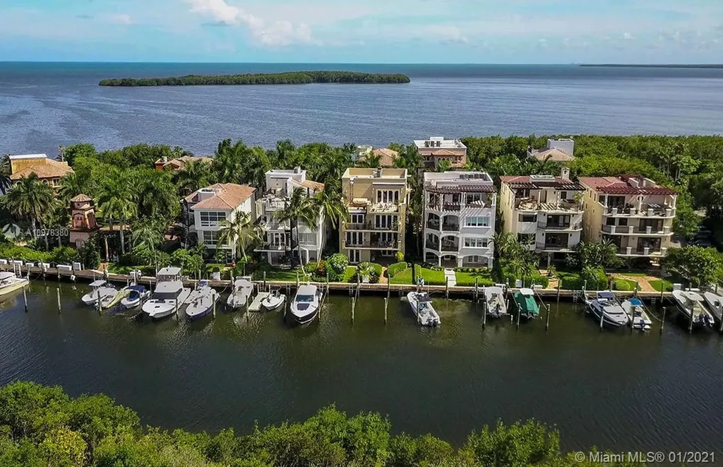 5848 Paradise Point Drive Palmetto Bay FL 33157