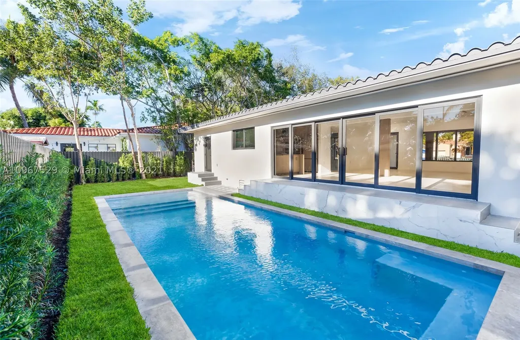 100 SW 28th Road Miami FL 33129