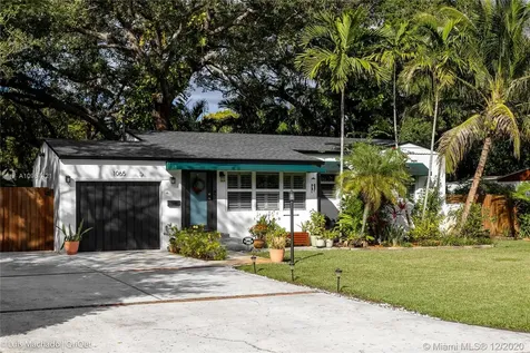 1065 NE 121st Street North Miami FL 33161