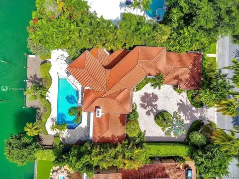 122 Bal Bay Drive Bal Harbour FL 33154