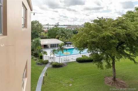 5100 Washington Street Hollywood FL 33021