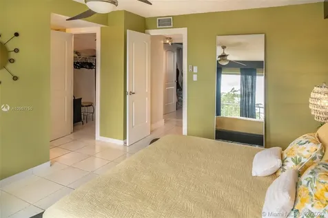 5100 Washington Street Hollywood FL 33021