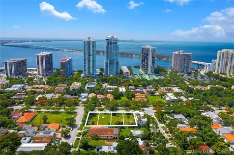 2100 S Miami Avenue Miami FL 33127