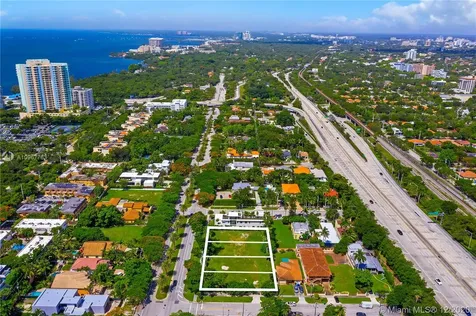 2100 S Miami Avenue Miami FL 33127
