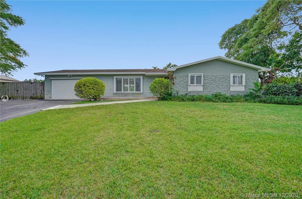 10840 SW 122nd Street Miami FL 33176