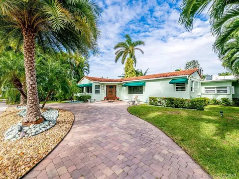 935 Van Buren Street Hollywood FL 33019
