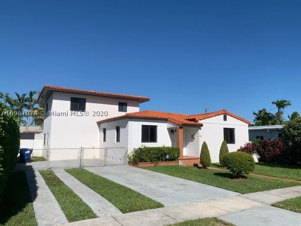 6833 SW 28th Terrace Miami FL 33155
