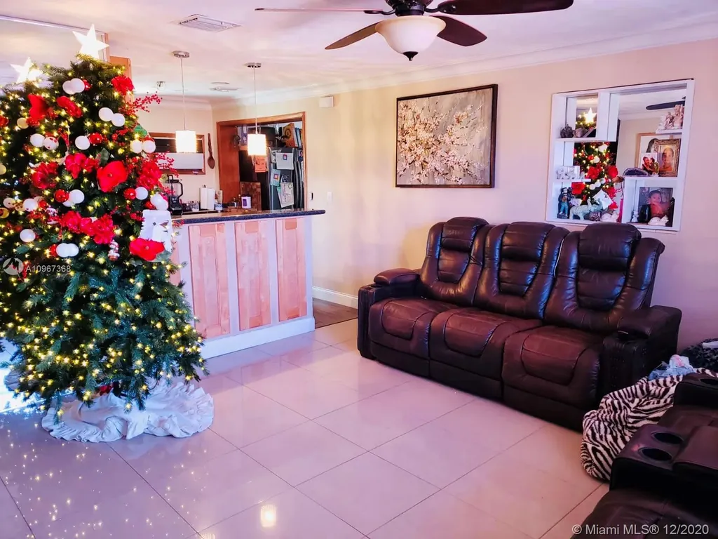2411 NE 11th Avenue Pompano Beach FL 33064